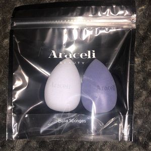 Araceli Beauty Bella Sponges
